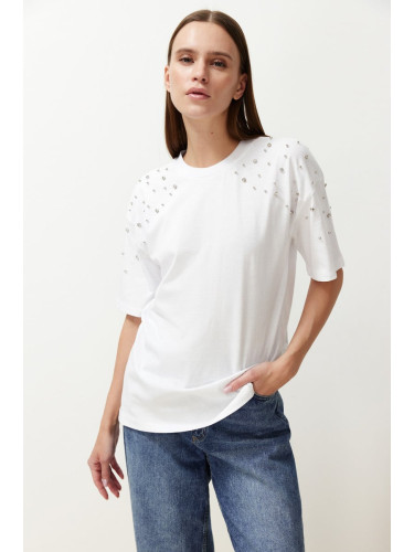 Trendyol White 100% Cotton Stone Accessory Detail Relaxed/Comfortable Cut Knitted T-Shirt